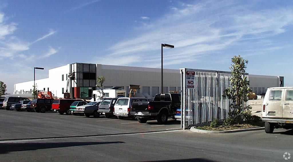 Bldg C photo 2