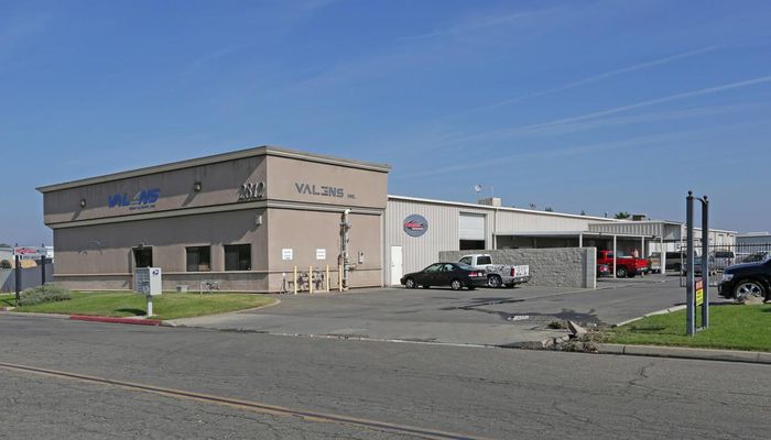 Warehouse Space for Sale at 2812 N Argyle Ave Fresno, CA 93727 - #1