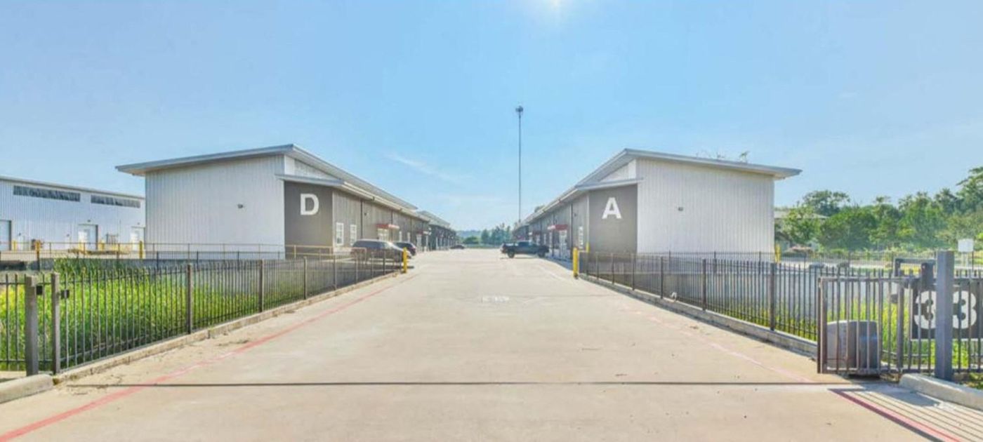 331 Corporate Wood Dr photo 2