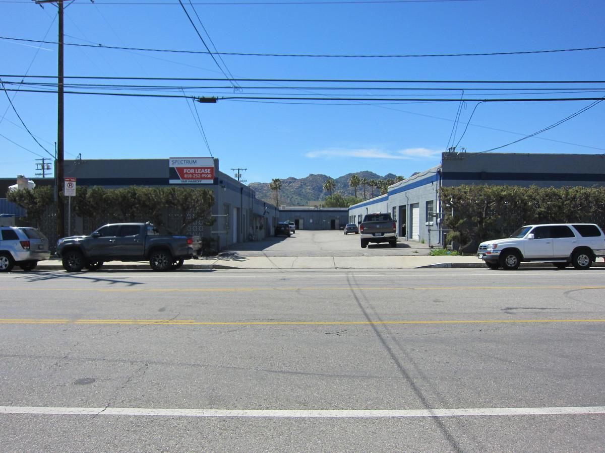 Prime Chatsworth Location photo 1